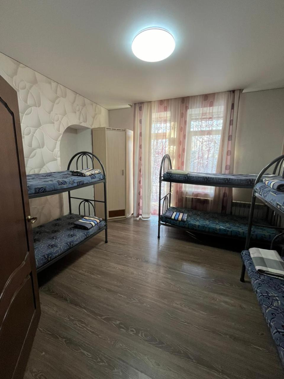 Apartments On Mustafa Ozturk アルマトイ エクステリア 写真