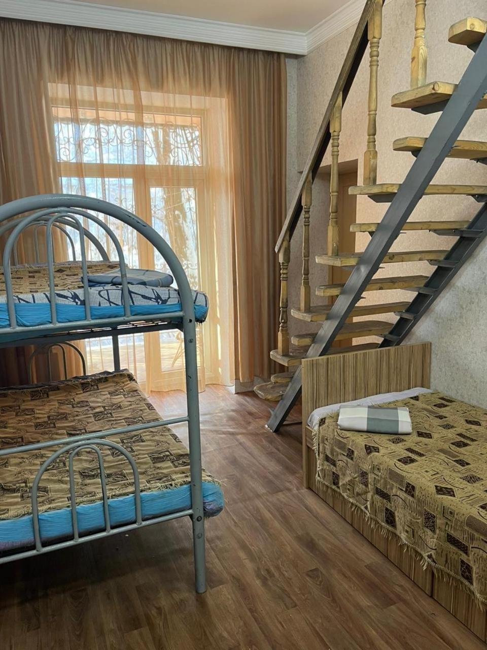 Apartments On Mustafa Ozturk アルマトイ 部屋 写真