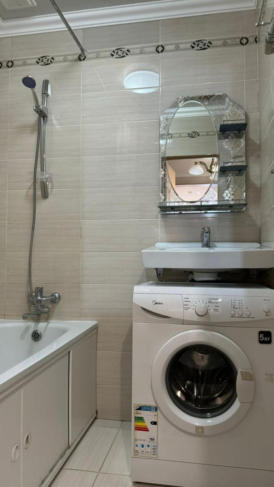 Apartments On Mustafa Ozturk アルマトイ エクステリア 写真